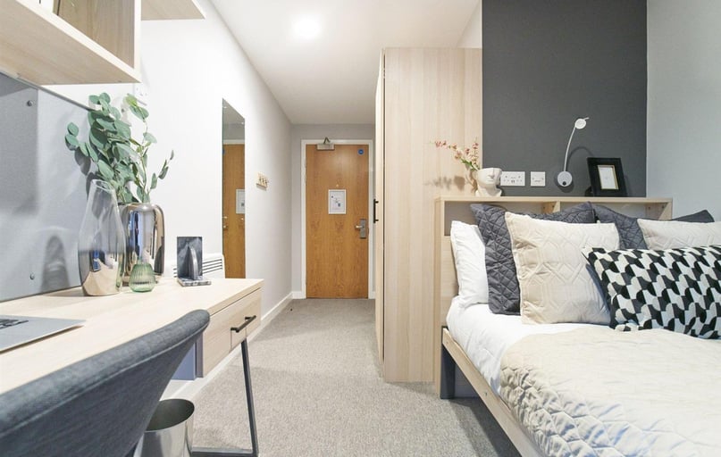 123 Huntingdon Street, Hockley, Nottingham - Image 1